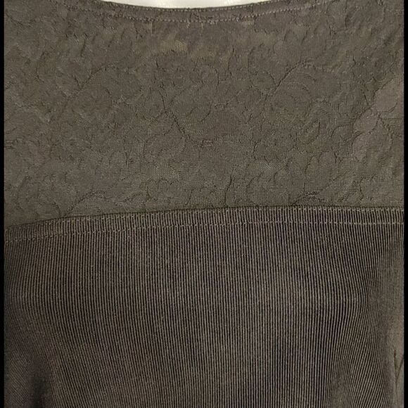 LADIES BLACK PULLOVER STRETCH TOP BY GENEVA - Picture 2 of 6